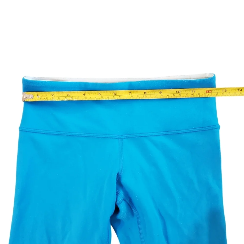 Lululemon Women's Wunder Under Reversible Blue/Aquamarine Crop Leggings‎ Size 4